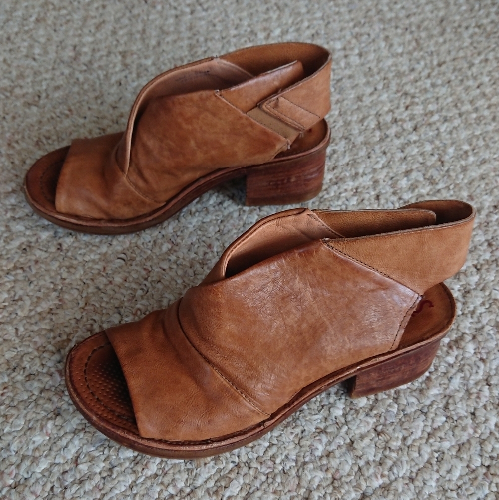 A.S.98 Kody Sandal in Camel Leather size 6